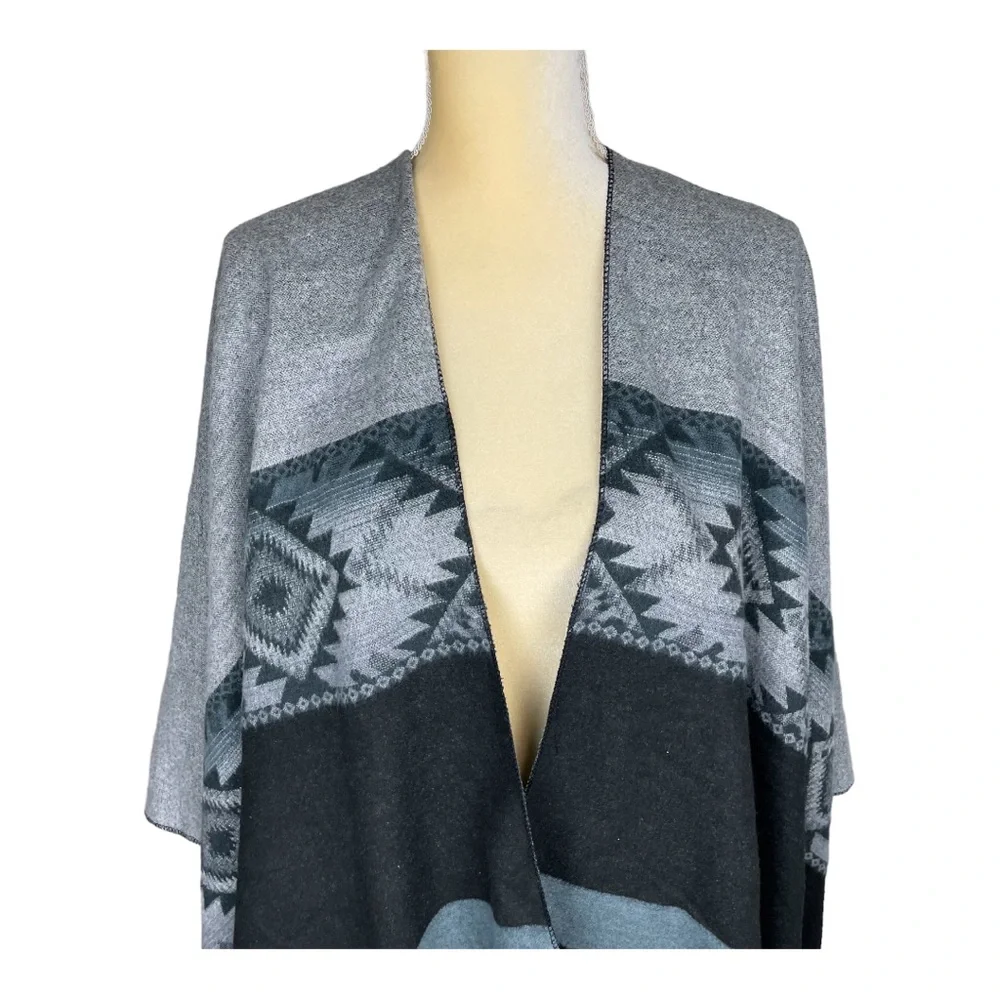 Western Poncho Wrap‎ Boho Aztec with Fringe